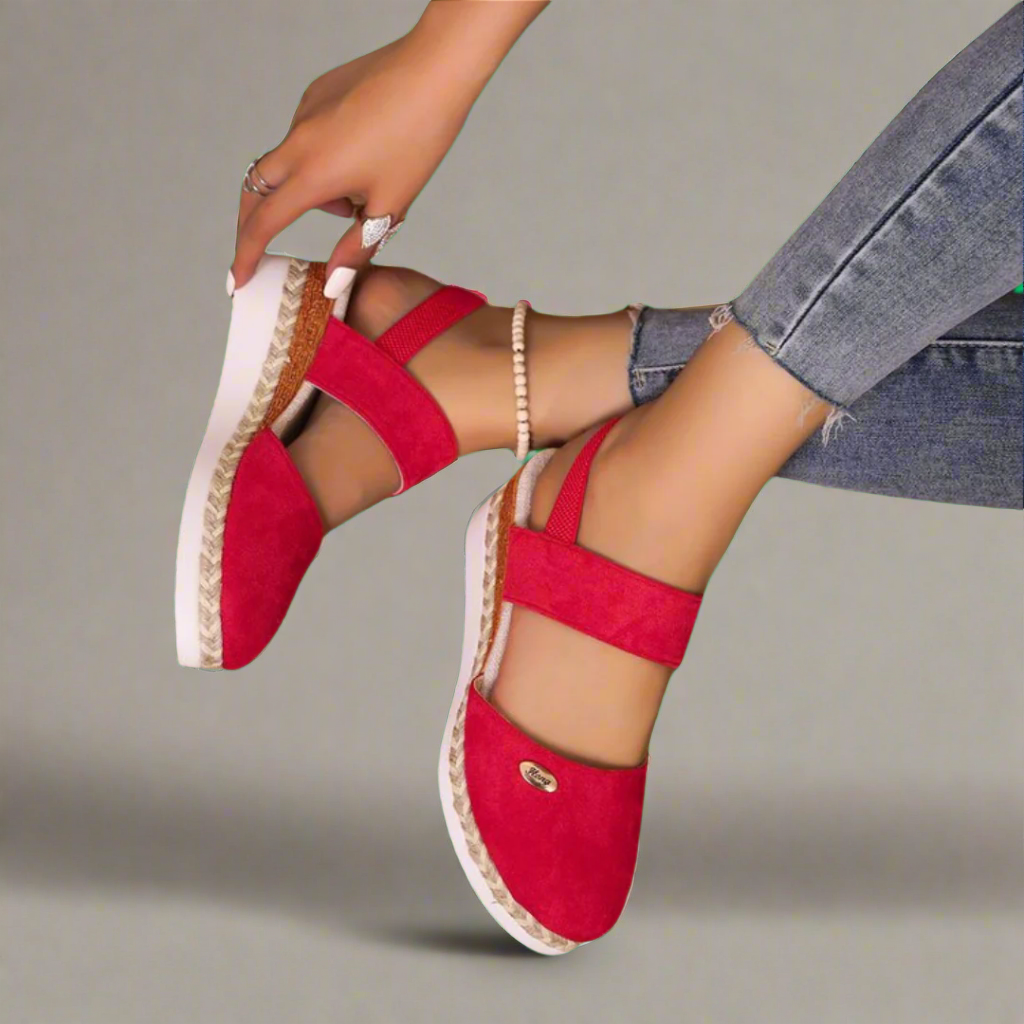 Gerneliese | Elegante ortopædiske sandaler med kilehæle