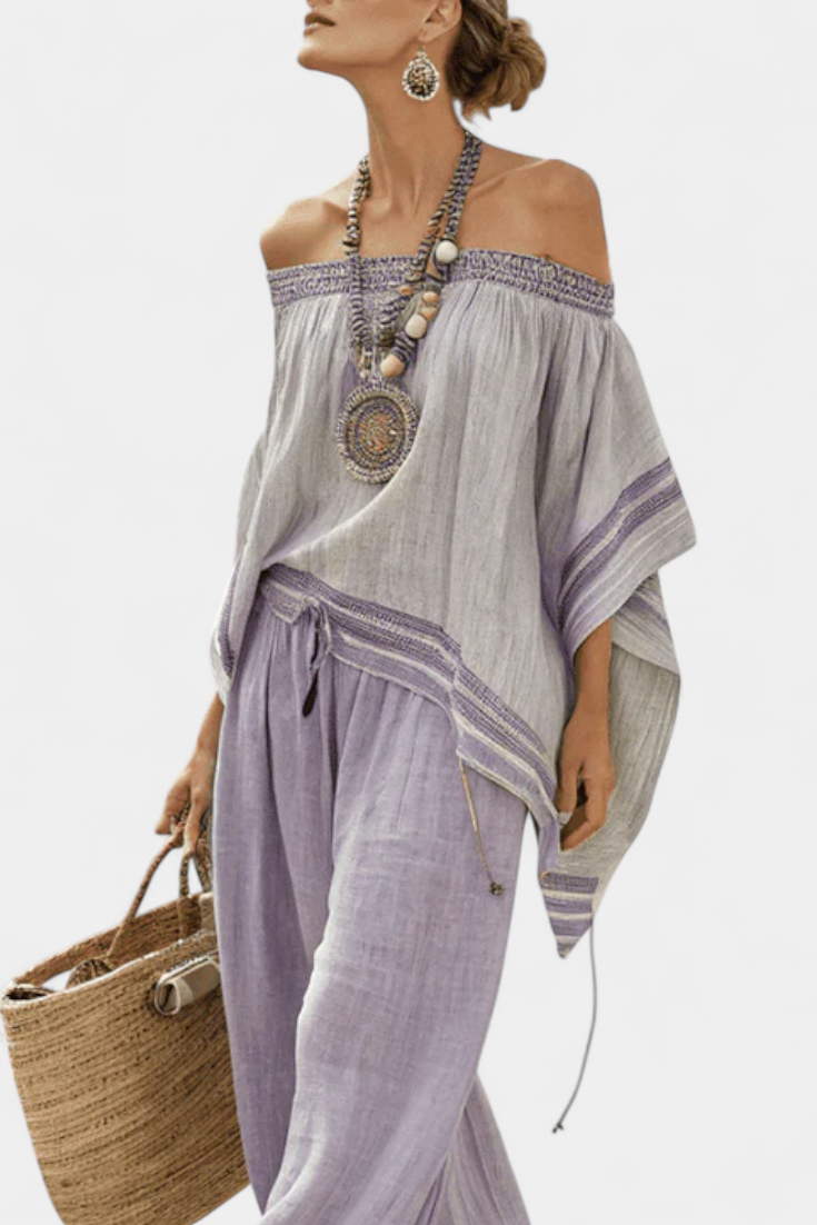 Koordineringssæt med bambuslinnedremme, top med stropper og brede bukser til en elegant og frisk stil