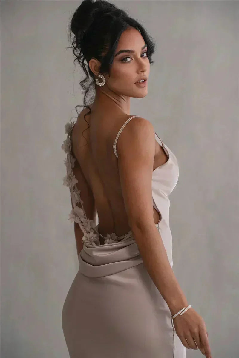 Cassiane - Satinblomstret Kjole