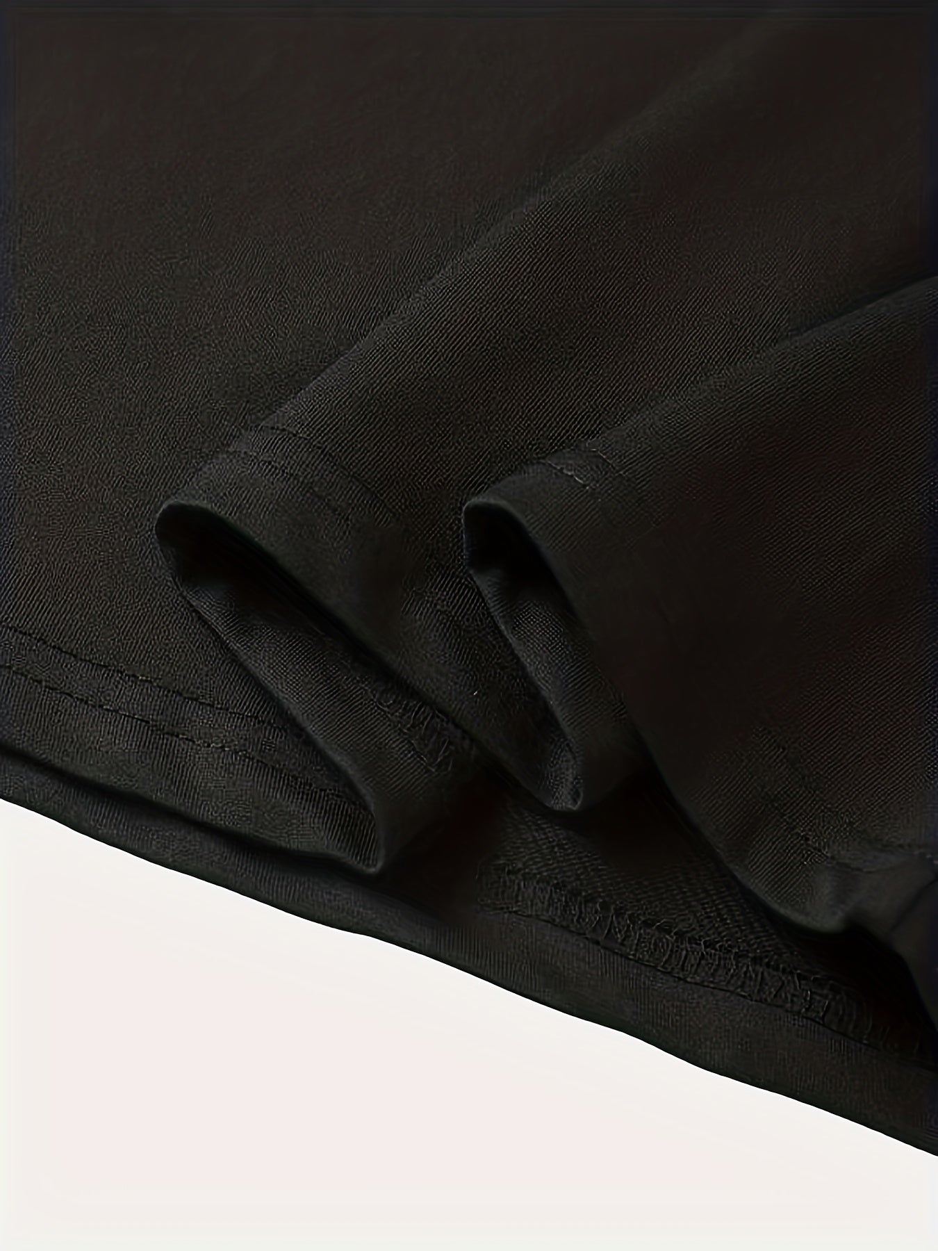 Savrani™ | Elegant t-shirt med kort ærme og grafik