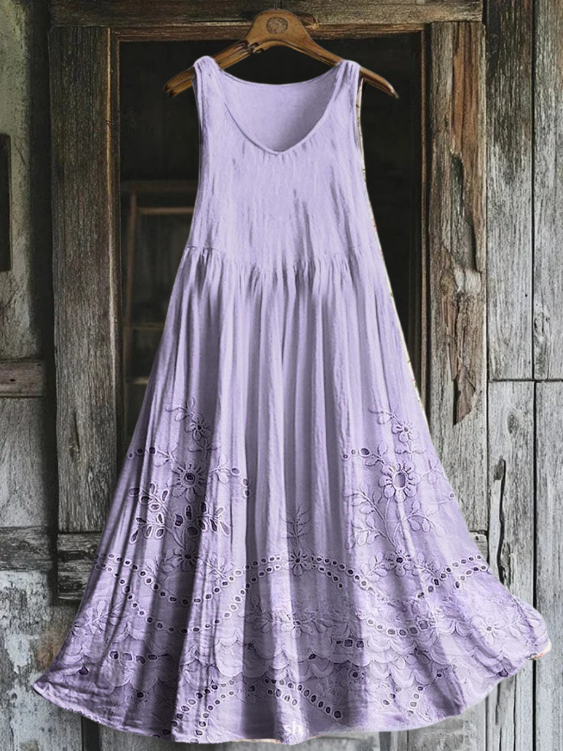 Margaux – Kjole med engelsk broderi