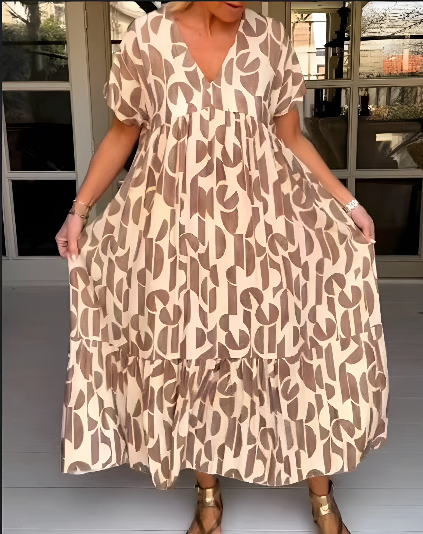 Colette | Let kjole med V-udskæring