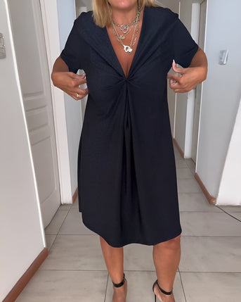 Laurence | Elegant Kjole med V-udskæring