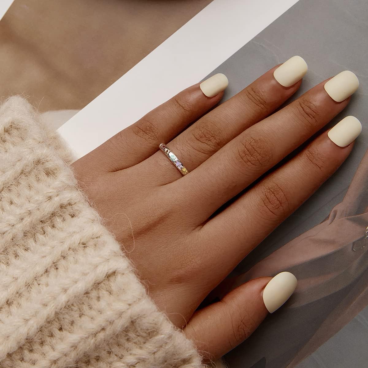 Sølvring med poteformet design