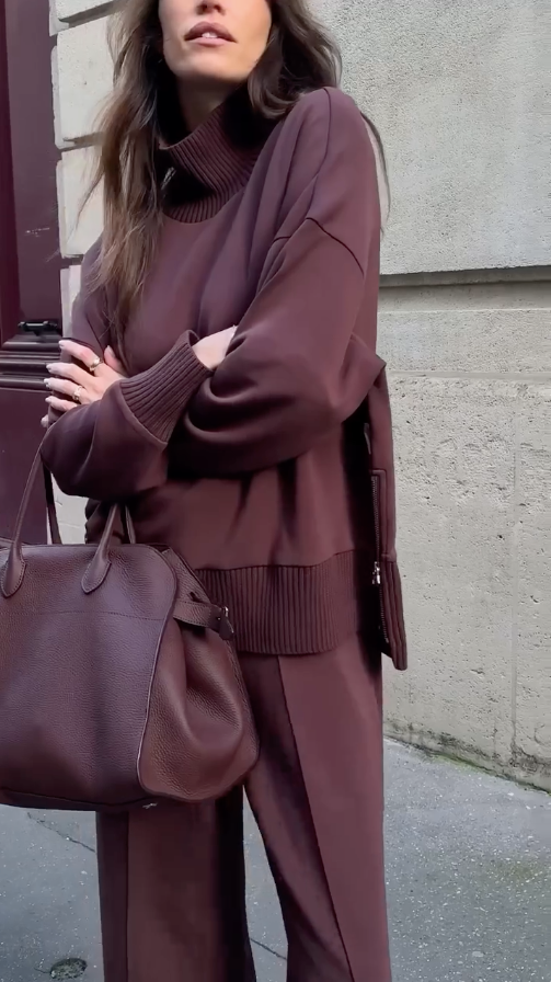 Nysselle – Luksus Co-Ord – Blødt Strikket Sæt